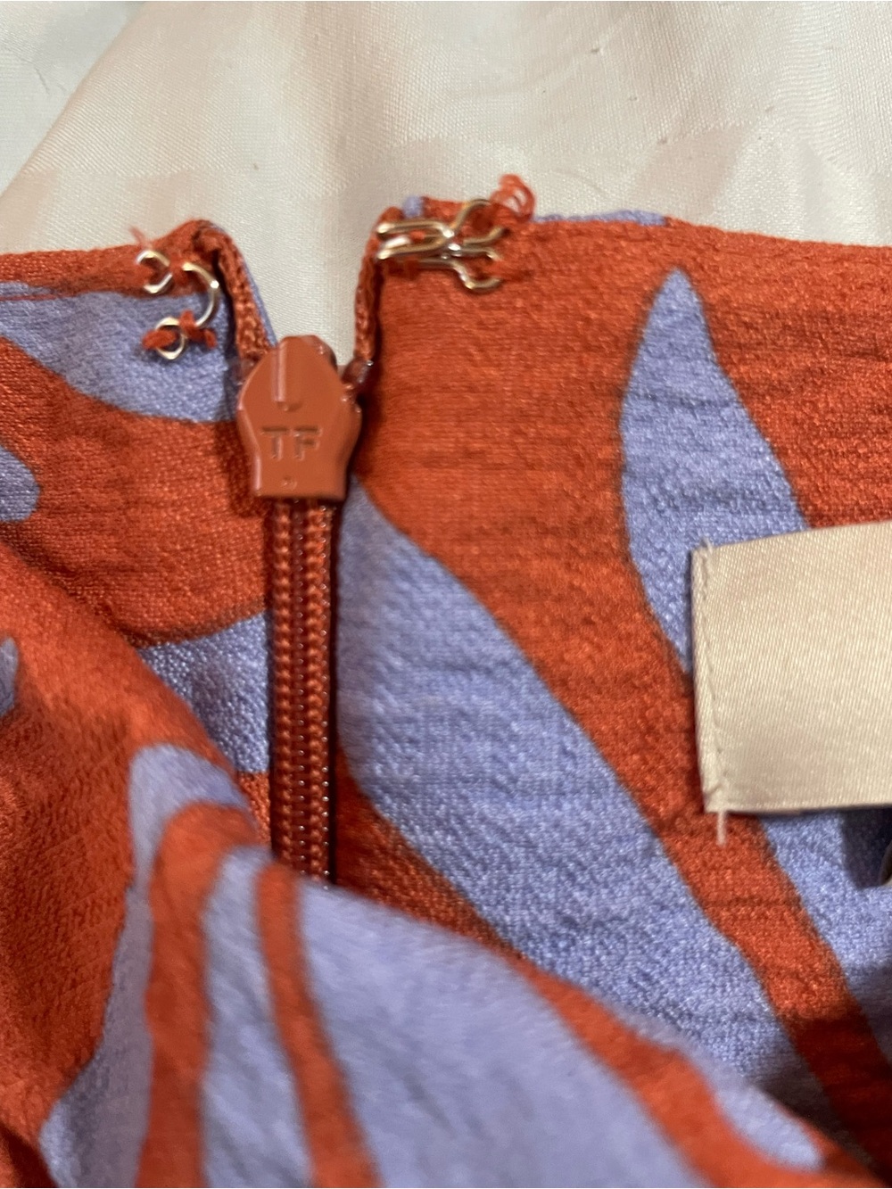 LOFT Outlet Petite ANN TAYLOR faux wrap skirt orange lavender 0P tropical print - Picture 11 of 15